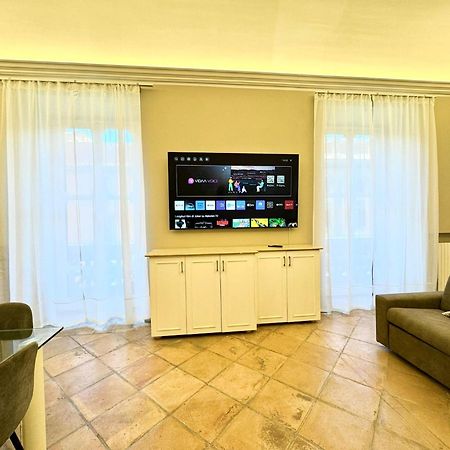 Lux Apartment Cavour Rome Buitenkant foto