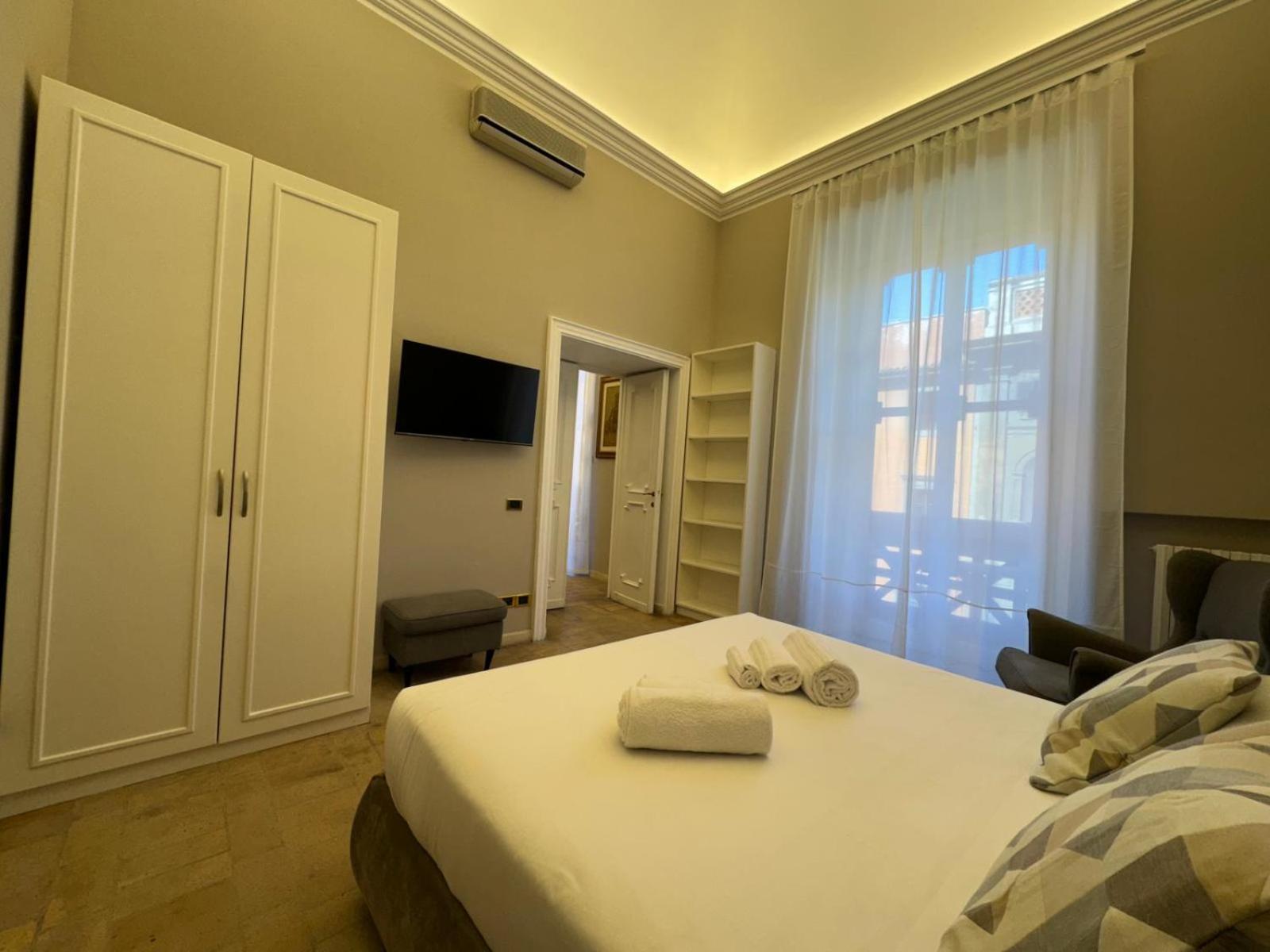 Lux Apartment Cavour Rome Buitenkant foto