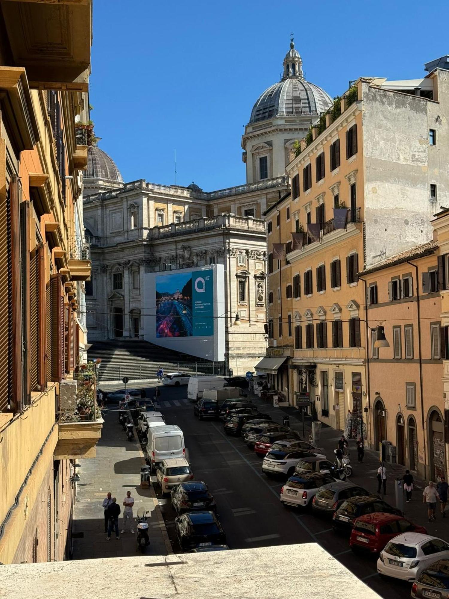 Lux Apartment Cavour Rome Buitenkant foto
