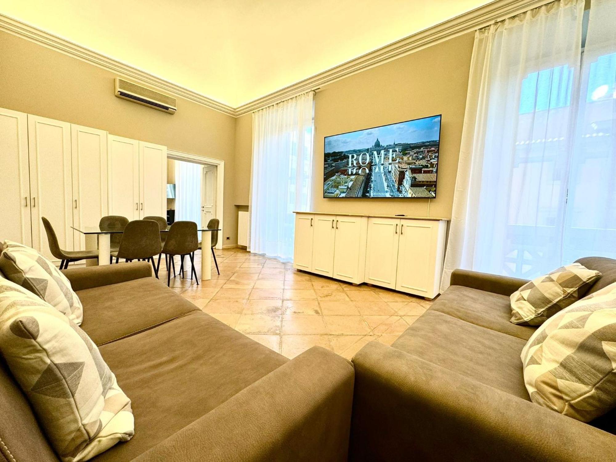 Lux Apartment Cavour Rome Buitenkant foto