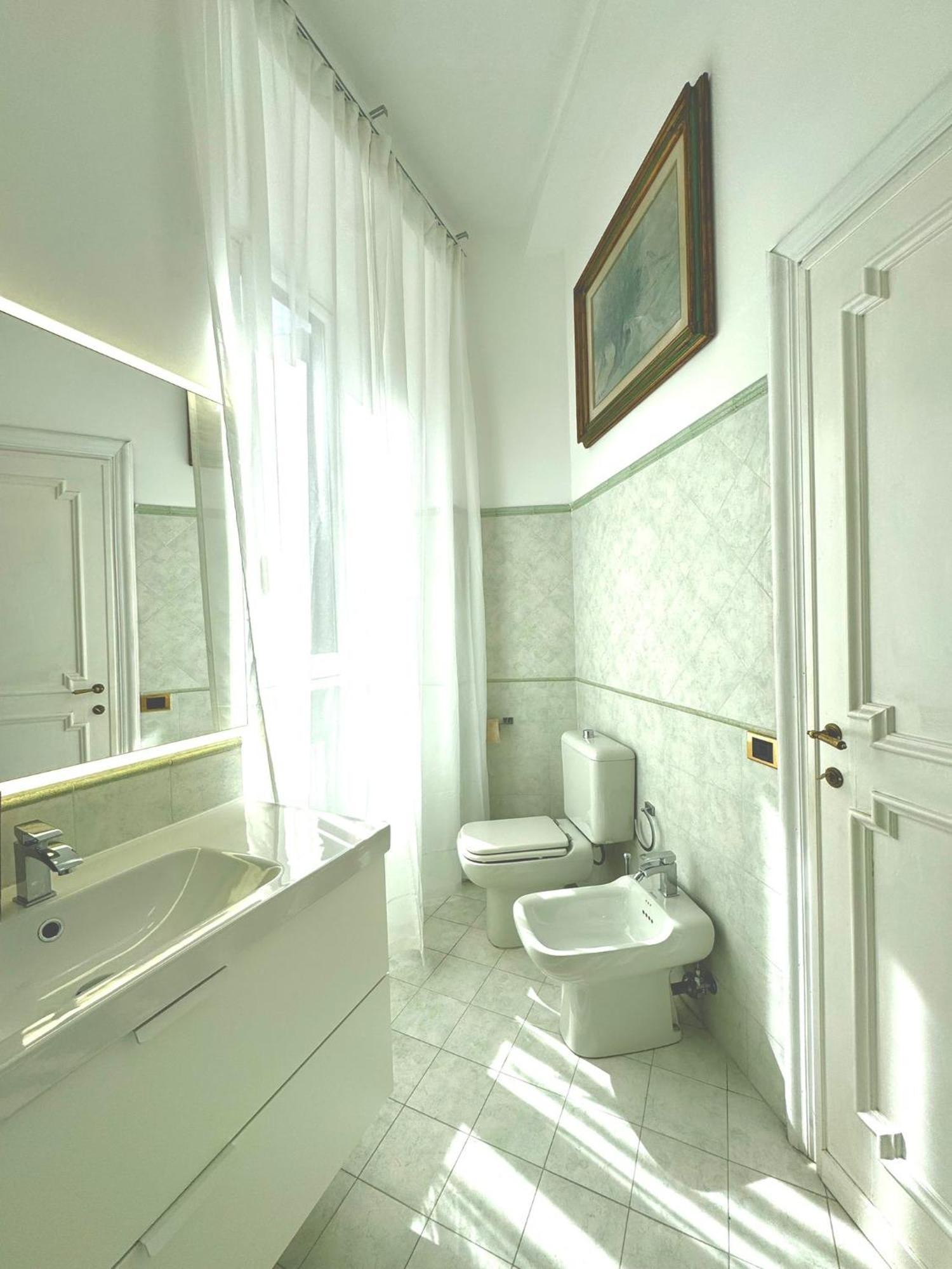 Lux Apartment Cavour Rome Buitenkant foto