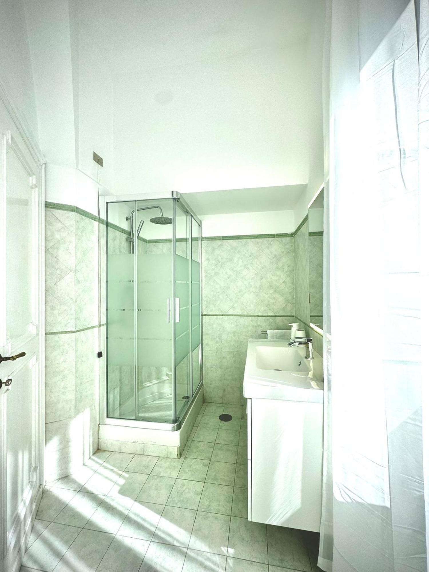 Lux Apartment Cavour Rome Buitenkant foto
